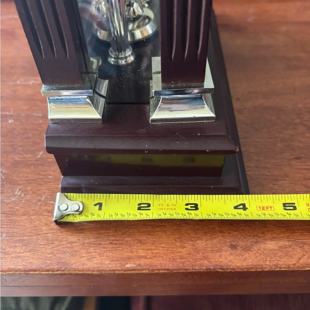 Wallace Silversmiths carriage mantle clock w mahogany finish